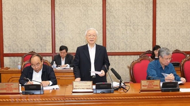 Le Secrétaire général du Parti communiste du Vietnam et Président Nguyên Phu Trong préside la réunion. Photo : VNA