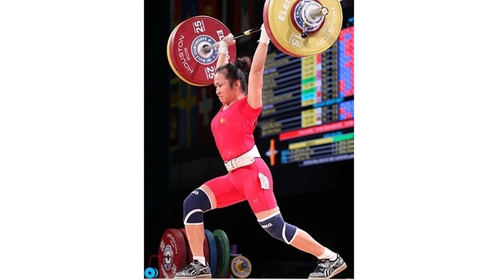 L'haltérophile vietnamienne Vuong Thi Huyên. Photo : VNA.