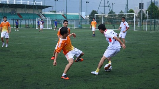 La 1re édition du tournoi de football d'amitié France - Vietnam, tenue en 2017 à Hanoï. Photo : VNA. 