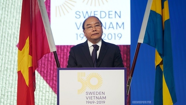 Le PM vietnamien Nguyên Xuân Phuc prend la parole lors du Forum d’affaires Vietnam-Suède, le 27 mai à Stockholm. Photo : VGP.