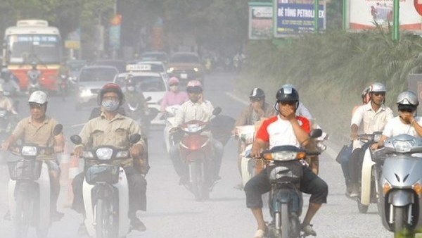La pollution atmosphérique figure parmi les 10 menaces sur la santé mondiale répertoriées par l'OMS. Photo: VNA.