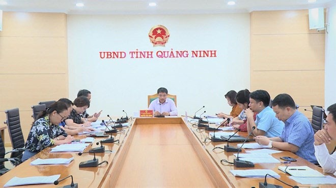 Réunion du Comité populaire de la province de Quang Ninh sur la proposition de faire de cette province un partenaire de la compétition Clipper Round the World Yacht Race 2019-2020. Photo : http://www.baoquangninh.com.vn 