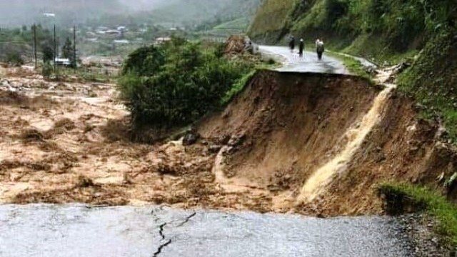 Il existe un risque très élevé d'inondations soudaines et de glissements de terrain dans les provinces montagneuses du nord. 