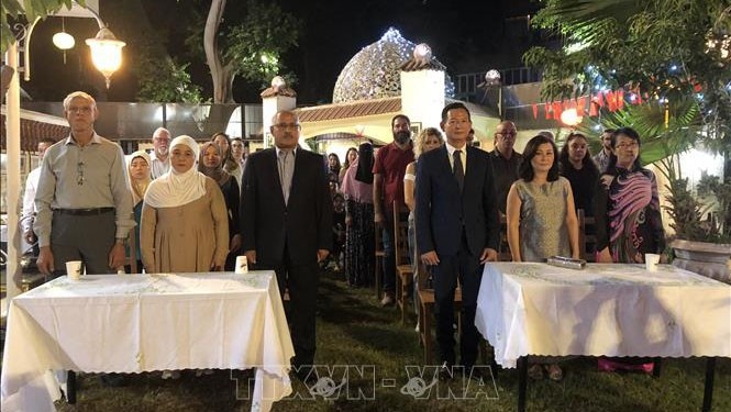 Cérémonie de célébration des 50 ans de mise en œuvre du Testament du Président Hô Chi Minh en Égypte. Photo : VNA.