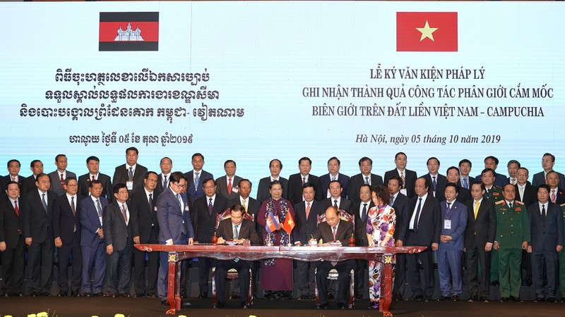 La conférence-bilan sur la délimitation et le bornage de la frontière terrestre Vietnam-Cambodge pendant la période 2006-2019. Photo : VGP.