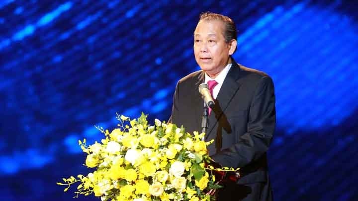 Le Vice-Premier ministre Truong Hoa Binh prend la parole lors de la cérémonie. Photo : CPV.