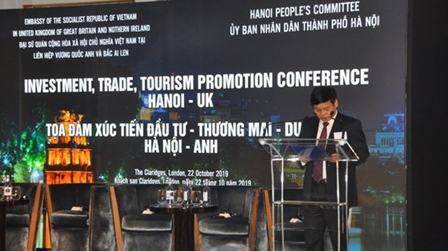 Ngô Van Quy, vice-président du Comité populaire de Hanoi, prend la parole. Photo: VNA