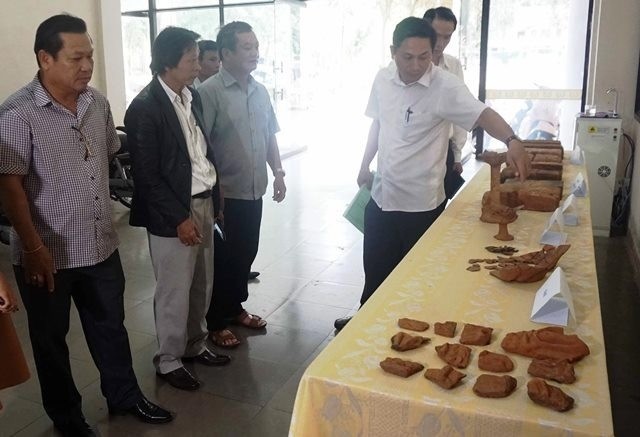 Des objets retrouvés sont exposés au Musée de Dak Lak. Photo : NDEL.