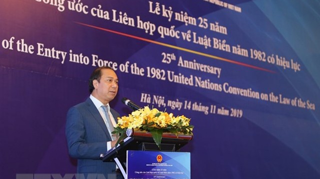 Le vice-ministre des Affaires étrangères Nguyên Quôc Dung apprécie la valeur de la CNUDM dans le maintien de l'ordre en mer. Photo : VNA.