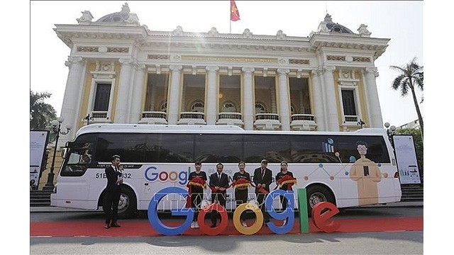 Le ministère du Commerce et de l'Industrie du Vietnam et Google mène la coopération du programme "Tremplin numérique 4.0 du Vietnam". Photo: https://baoquocte.vn 