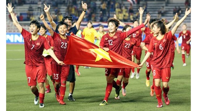 Les Vietnamiennes ont remporté une victoire méritée grâce à leur attaquante Hai Yen en finale du football féminin des 30es SEA Games. Photo : VnExpress