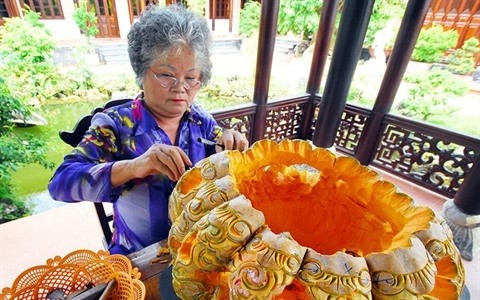 Tôn Nu Thi Hà, une des grandes spécialistes de la cuisine royale de Huê. Photo : VNA