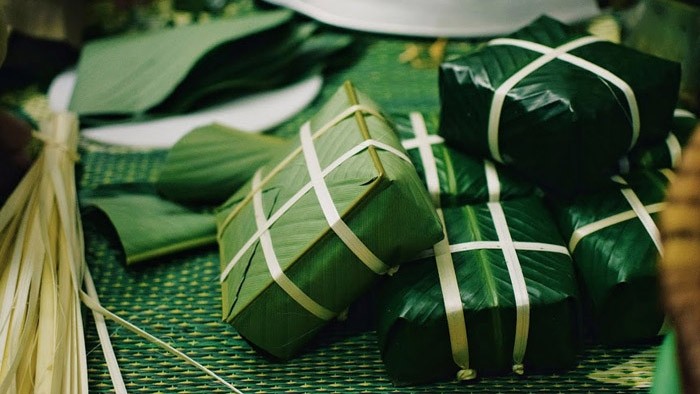 Le " bánh chưng " est un plat indispensable des célébrations du Têt. Photo : Minh Duy/NDEL.