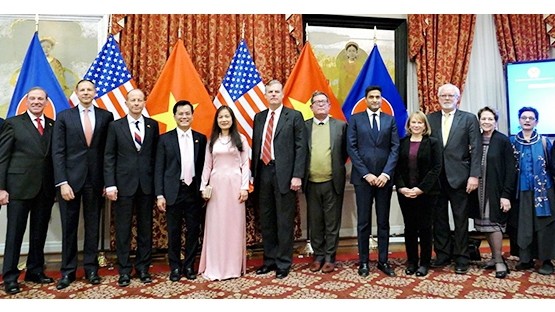 Cérémonie de lancement des activités pour célébrer l'établissement des relations diplomatiques entre les deux pays, à Washington. Photo : VNA.