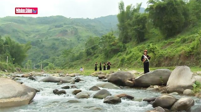 La nature, les montagnes et les forêts de la culture des Kho Mu