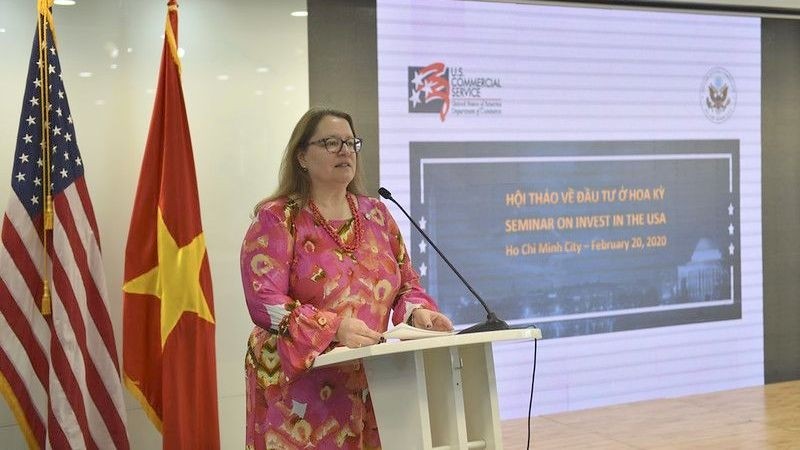 La consule générale des Etats-Unis à Hô Chi Minh-Ville, Marie Damour, prend sa parole lors du séminaire. Photo : BQT.