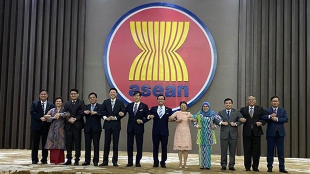 Des délégués de la 14e réunion du Comité mixte de coopération ASEAN-Japon, le 11 mars à Jakarta. Photo : VNA.