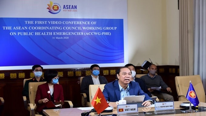 La réunion par visioconférence se tient sous la houlette du vice-ministre vietnamien des Affaires étrangères Nguyên Quôc Dung. Photo : NDEL