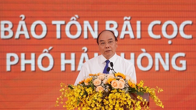 Le Premier ministre Nguyên Xuân Phuc prend la parole lors de la cérémonie. Photo : VGP.
