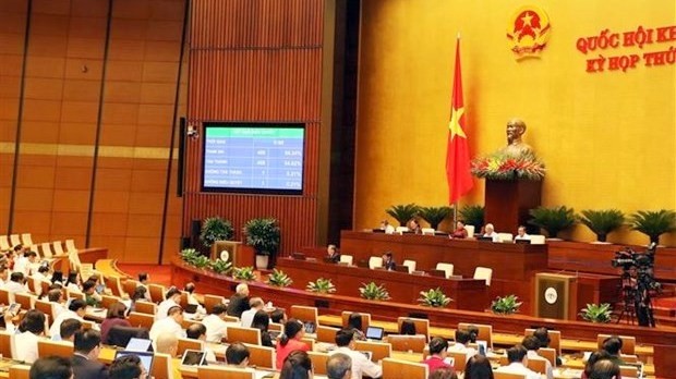 L’AN vietnamienne adopte le 8 juin une résolution approuvant l'adhésion du Vietnam à la Convention N°105 de l'OIT. Photo : VNA.