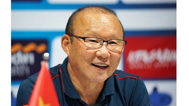 L'entraîneur de l’équipe masculin de football du Vietnam, Park Hang-seo. Photo : thanhnien.vn.