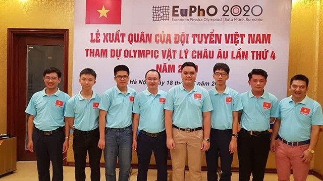 L'équipe vietnamienne participe à la 4e Olympiade européenne de physique. Photo : http://hanoimoi.com.vn 