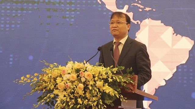 Le vice-ministre vietnamien de l’Industrie et du Commerce, Dô Thang Hai, prend la parole. Photo : VNA