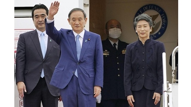Le nouveau Premier ministre du Japon, Suga Yoshihide et son épouse. Photo : Kyodo
