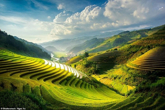 Les rizières en terrasse de Mù Cang Chai, dans la province septentrionale vietnamienne de Yên Bái, sont devenues célèbres grâce à une série de photos avec des angles de prise de vue impressionnants.