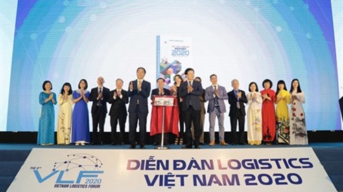 Le 8e Forum de la logistique du Vietnam s’est ouvert le 26 novembre à Hanoï. Photo : VNA.