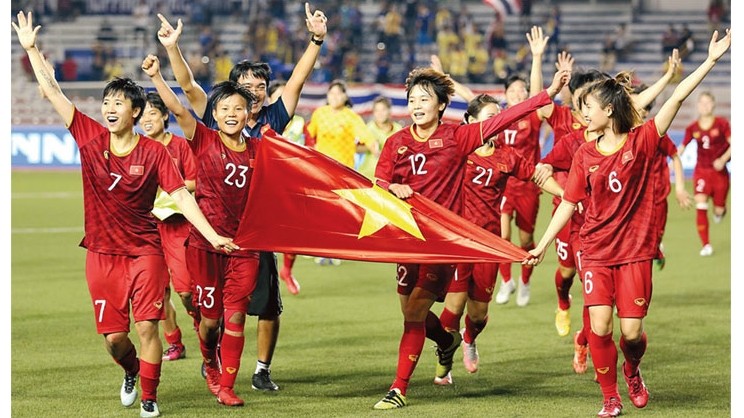 Des membres de l’équipe de football féminine vietnamienne. Photo : NDEL.