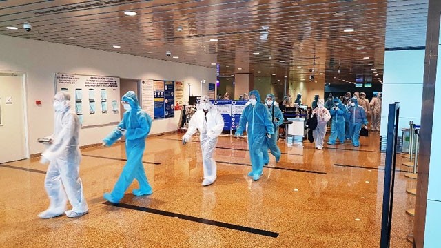 Dans l’aéroport international de Cam Ranh. Photo : NDEL.