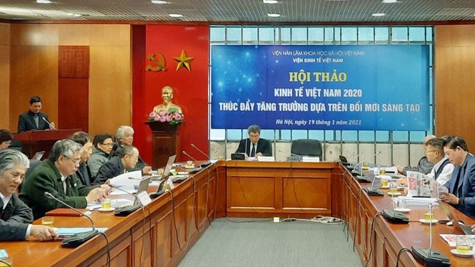 Séminaire sur la croissance économique du Vietnam en 2021. Photo : hanoimoi.com.vn.