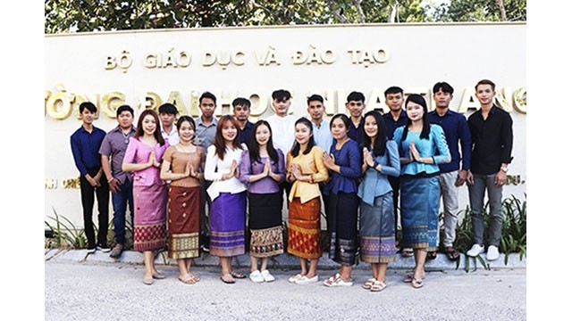 Les étudiants laotiens à l'Université de Nha Trang. Photo: Journal Thoi Dai.