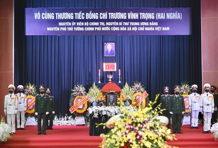La cérémonie funéraire de M. Truong Vinh Trong. Photo : NDEL.