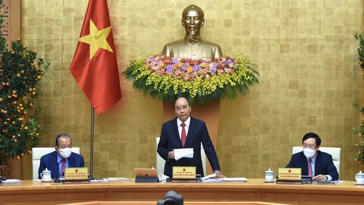 Le Premier ministre Nguyên Xuân Phuc lors de la réunion périodique du gouvernement tenue le 2 mars. Photo : Trân Hai/NDEL.