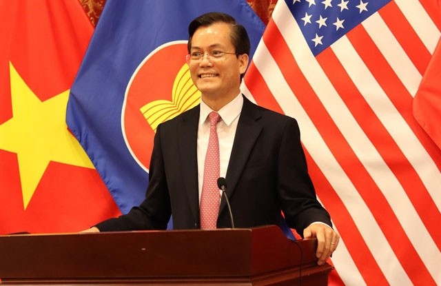 Le Vietnam suggère une coopération avec les États-Unis dans la production de vaccins de COVID-19
