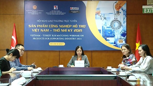 Visioconférence de promotion des produits de l’industrie auxiliaire du Vietnam en Turquie. Photo : VOV.