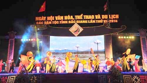 La cérémonie d’ouverture de la Journée de la culture, du sport et du tourisme des groupes ethniques, le 3 octobre dans la province de Bac Giang (Nord). Photo: Bac Giang TV.