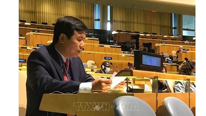 L'ambassadeur Dang Dinh Quy, chef de la Mission permanente du Vietnam auprès de l’ONU, s'exprime lors de la réunion virtuelle du Conseil de sécurité de l’ONU sur la situation au Moyen-Orient. Photo : VNA 