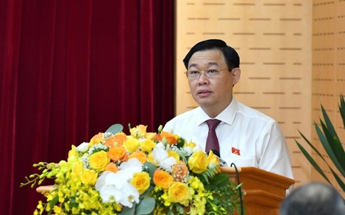 Le Président de l'Assemblée nationale du Vietnam, Vuong Dinh Hue, prend la parole lors de l'événement. Photo : NDEL.