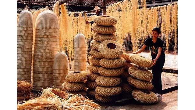  Les exportations des produits en rotin, bambou, jonc et des tapis ont atteint 356,47 millions de dollars en 5 mois. Photo : congthuong.vn