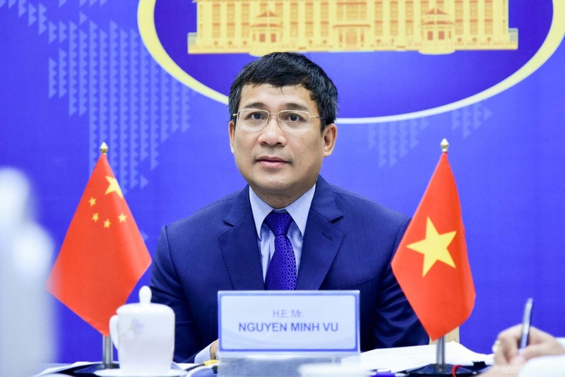 Le vice-ministre des Affaires étrangères Nguyen Minh Vu suggère que les agences vietnamiennes et chinoises renforcent les échanges et la coordination afin de promouvoir la coopération commerciale bilatérale pour un développement plus sain et plus équilibré. Photo : Baoquocte.