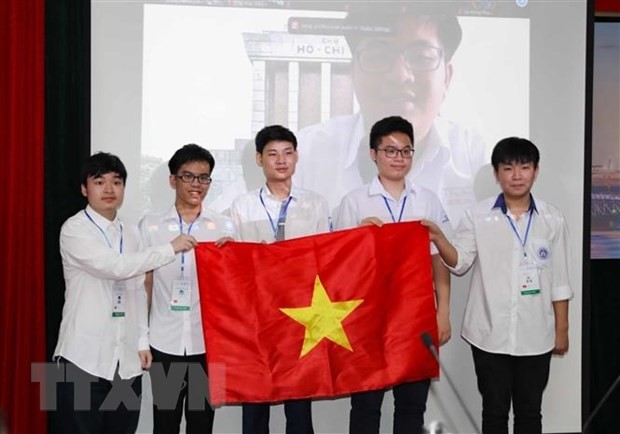 Des étudiants vietnamiens aux OMI 2021.