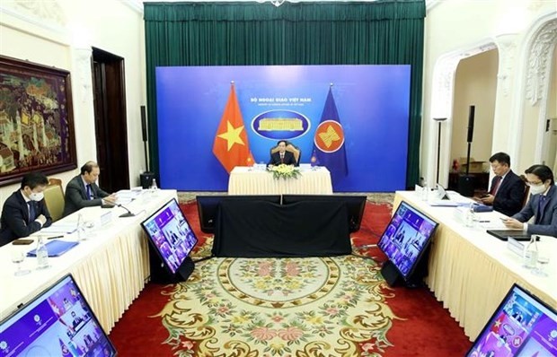 Le ministre des Affaires étrangères, Bùi Thanh Son, conduit une délégation vietnamienne aux événements. Photo : VNA.