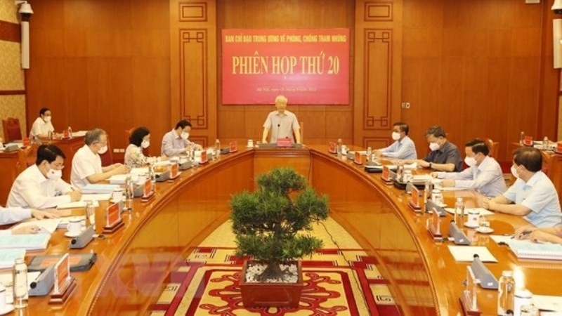 Le Secrétaire général Nguyên Phu Trong (au centre) prend sa parole lors de la réunion. Photo : NDEL.