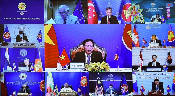 La réunion en ligne des ministres des Affaires étrangères de l’ASEAN et de l’UE. Photo : VNA.