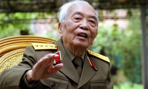 Le Général Vo Nguyên Giáp a activement participé aux activités journalistiques, écrivant de nombreux articles importants et stratégiques. Photo : Archives/CVN.
