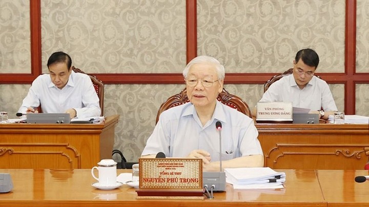 Le Secrétaire général du Parti, Nguyên Phu Trong, s’exprime lors de la réunion du du Bureau politique, le 10 septembre à Hanoi. Photo : VNA.