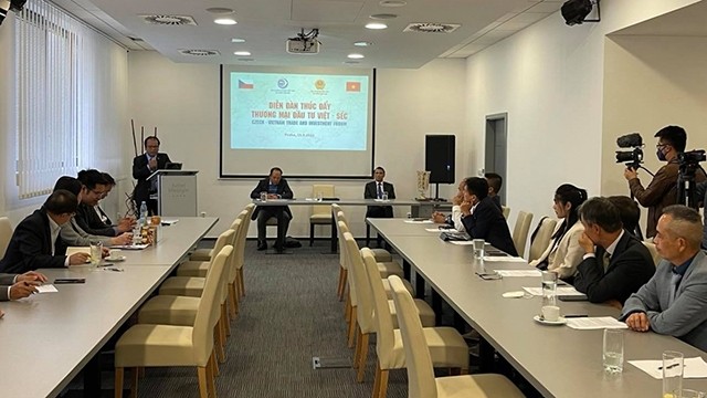 Forum sur la promotion des investissements entre le Vietnam et la République tchèque. Photo : VOV.